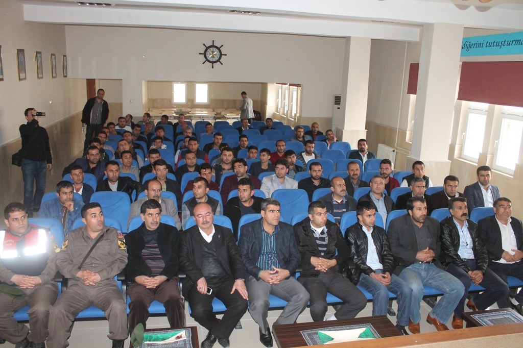 Kızıltepe’de servis şoförlerine eğitim semineri  
